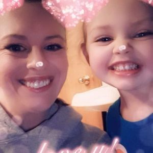 Meet your Posher, Kayla